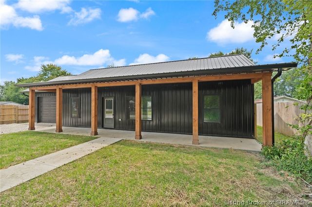 214 W 2nd Street, Campbellsburg, IN 47108