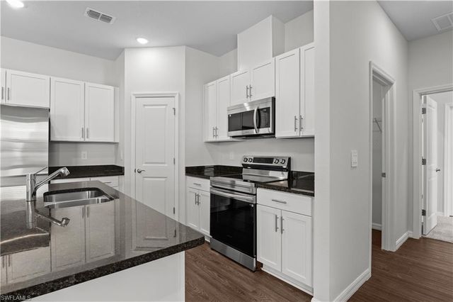3901 NE 19th AVE, Cape Coral, FL 33909