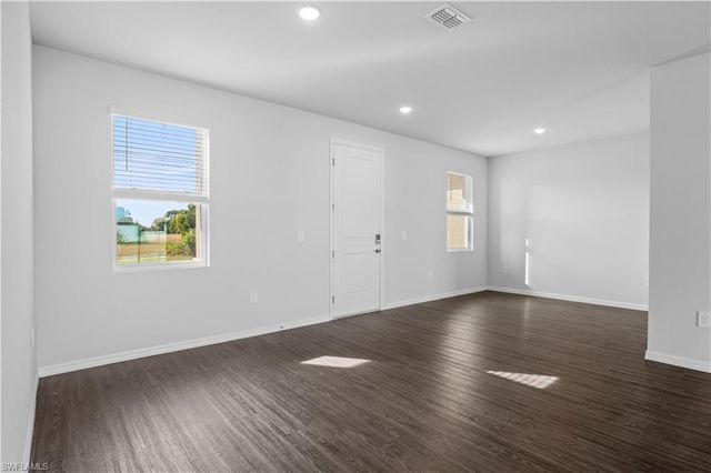 3901 NE 19th AVE, Cape Coral, FL 33909