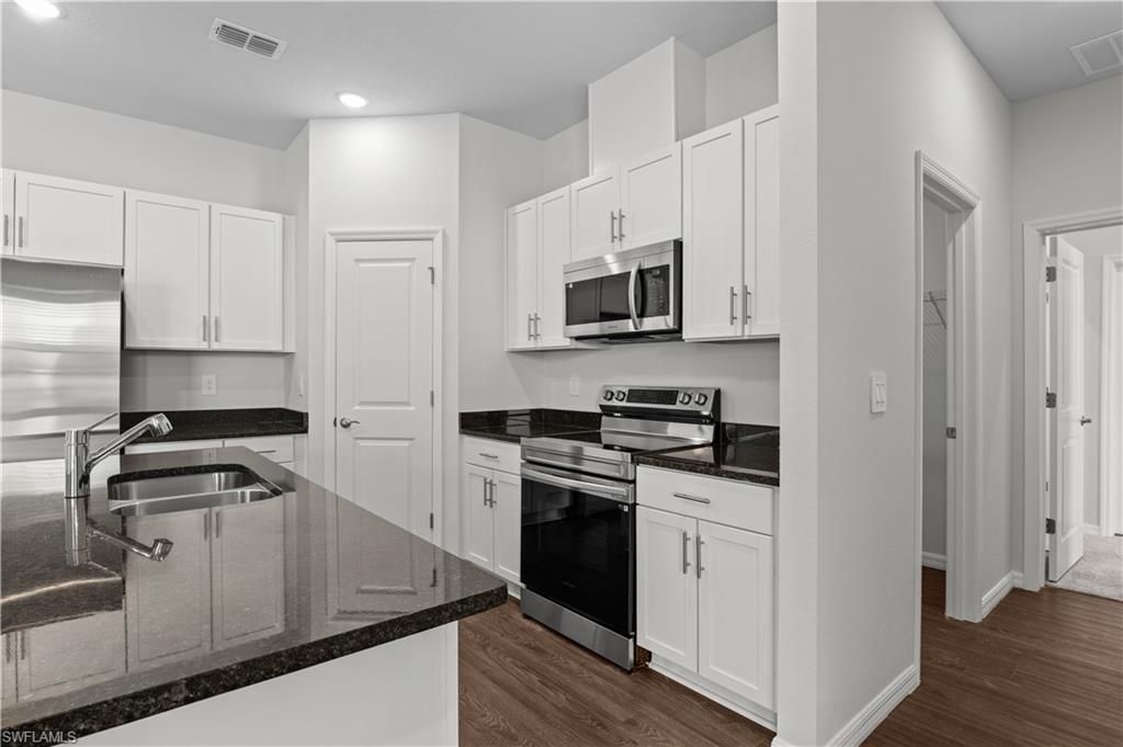 3901 NE 19th AVE, CAPE CORAL, FL 33909 — photo 4