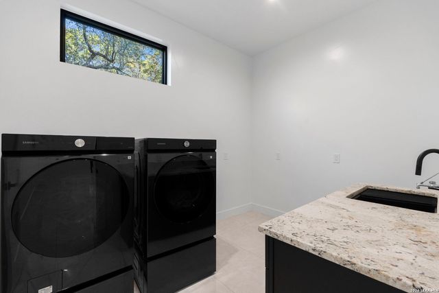 25424 Fairway Vw, San Antonio, TX 78260