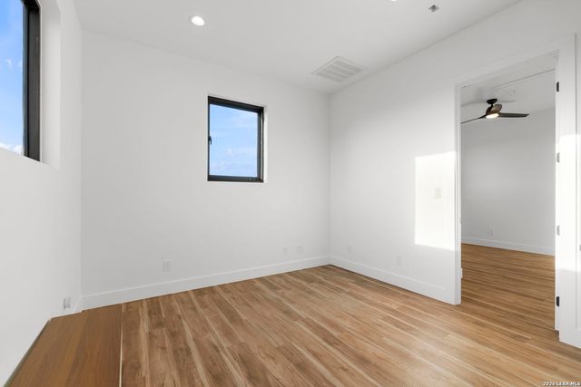 25424 Fairway Vw, San Antonio, TX 78260