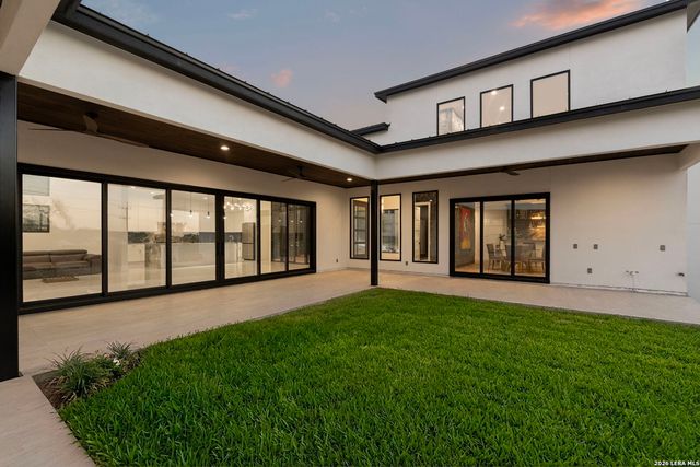 25424 Fairway Vw, San Antonio, TX 78260