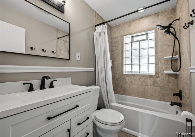 803 Oakridge Avenue, Royal Oak, MI 48067