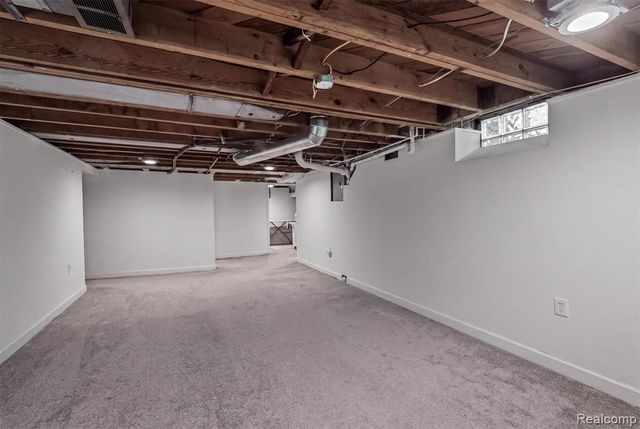 803 Oakridge Avenue, Royal Oak, MI 48067