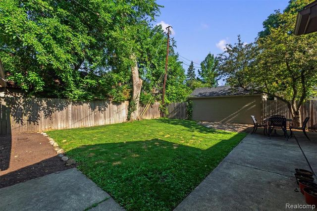 803 Oakridge Avenue, Royal Oak, MI 48067
