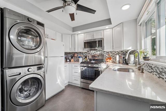 230 Lafayette Place 4D, Englewood, NJ 07631