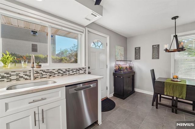 230 Lafayette Place 4D, Englewood, NJ 07631