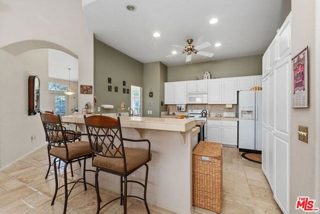 435 Rembrandt Drive, Corona, CA 92882