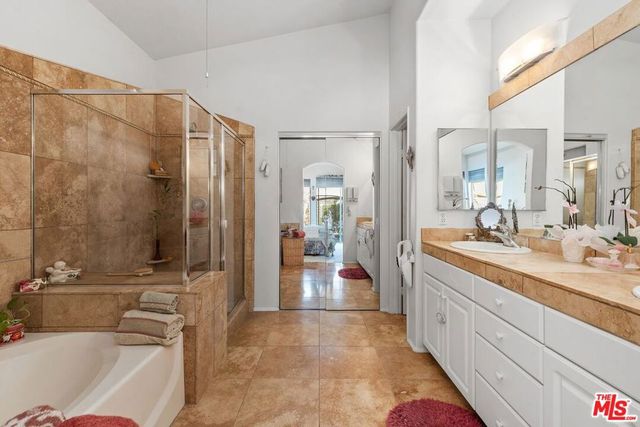 435 Rembrandt Drive, Corona, CA 92882