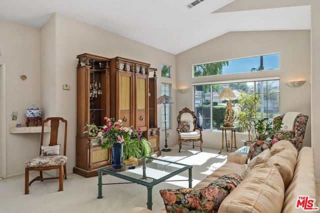 435 Rembrandt Drive, Corona, CA 92882