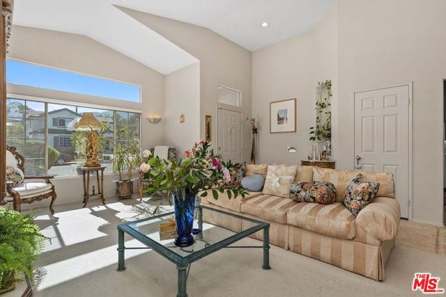 435 Rembrandt Drive, Corona, CA 92882