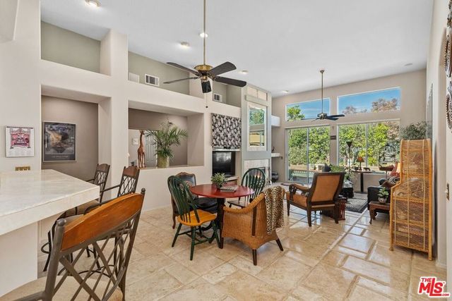 435 Rembrandt Drive, Corona, CA 92882