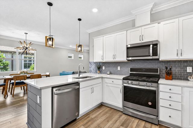 6427 MOORING LINE CIRCLE, Apollo Beach, FL 33572