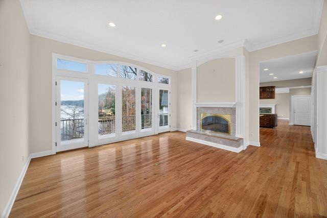 31 Markham Ter, Crossville, TN 38558