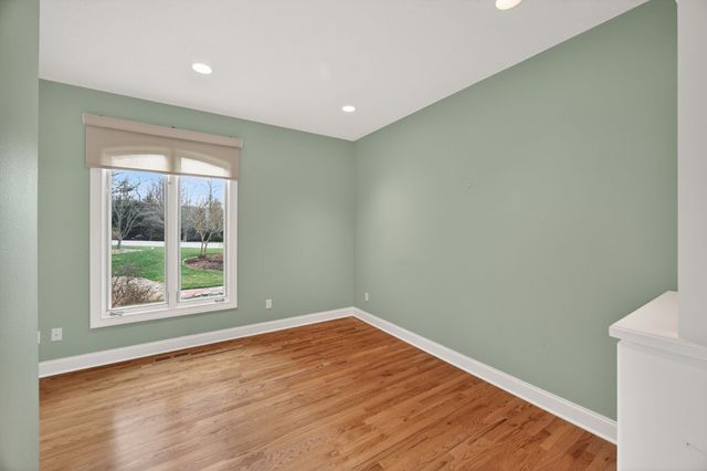 31 Markham Ter, Crossville, TN 38558