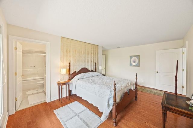 31 Markham Ter, Crossville, TN 38558