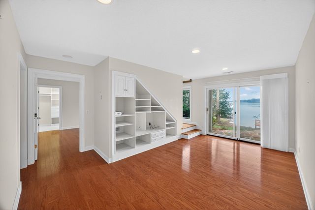 31 Markham Ter, Crossville, TN 38558