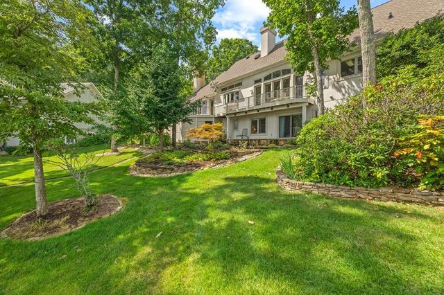 31 Markham Ter, Crossville, TN 38558