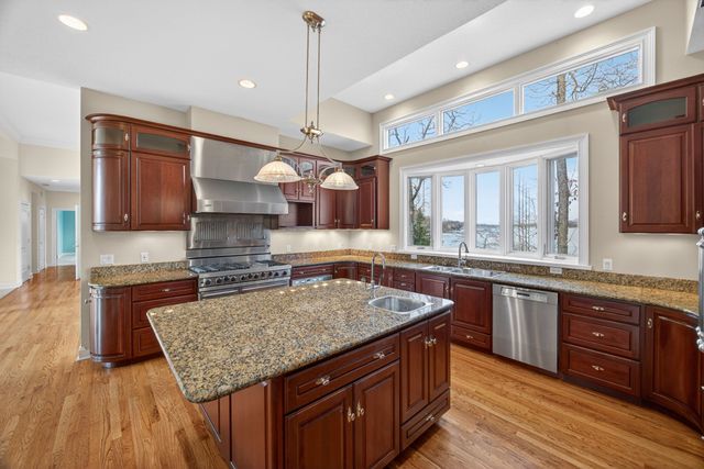 31 Markham Ter, Crossville, TN 38558