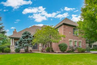 7215 Inverway Drive, Lakewood, IL 60014