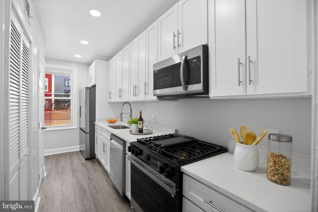 1221 I ST NE, Washington, DC 20002