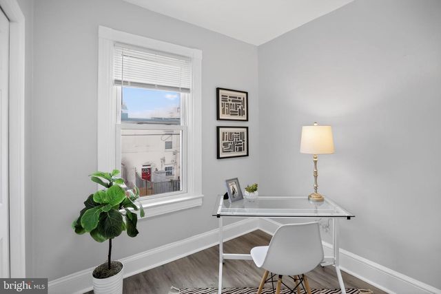 1221 I ST NE, Washington, DC 20002