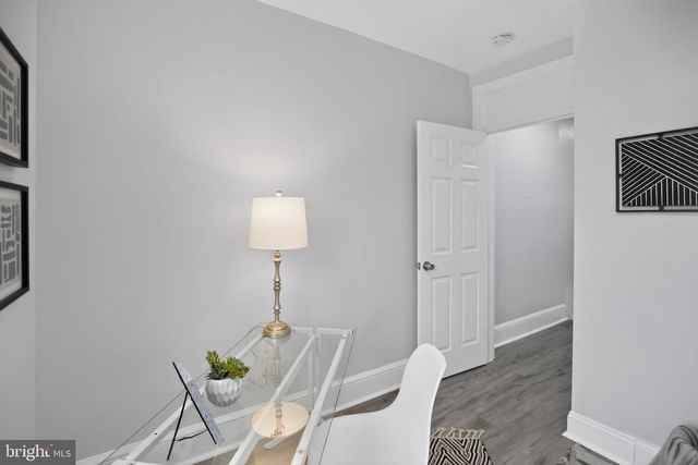 1221 I ST NE, Washington, DC 20002