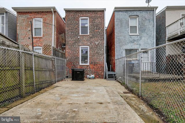 1221 I ST NE, Washington, DC 20002