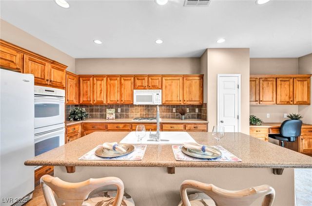 9230 Sapphire Hills Court, Henderson, NV 89074