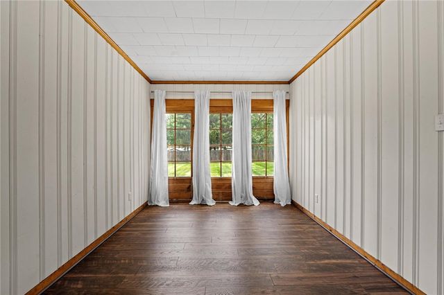 1328 Hanes Road, Beavercreek, OH 45434