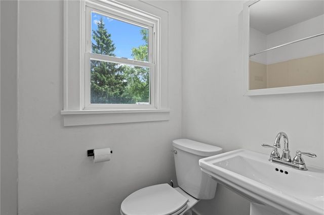 1328 Hanes Road, Beavercreek, OH 45434
