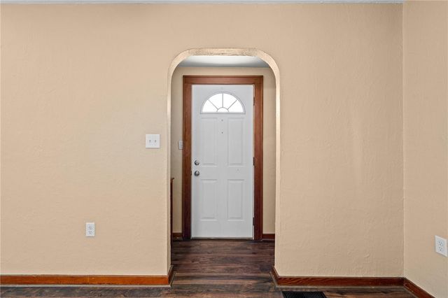 1328 Hanes Road, Beavercreek, OH 45434