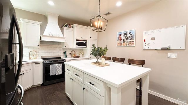 2421 Sandpiper Avenue, Mcallen, TX 78504