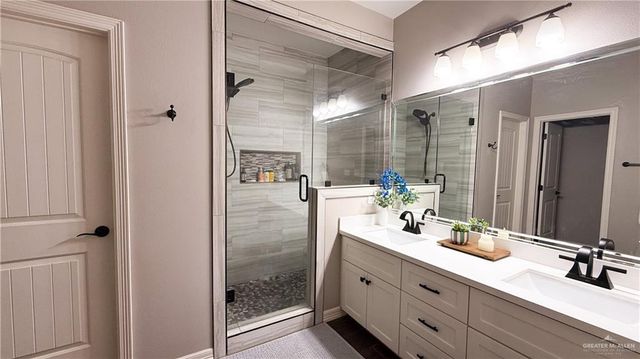 2421 Sandpiper Avenue, Mcallen, TX 78504
