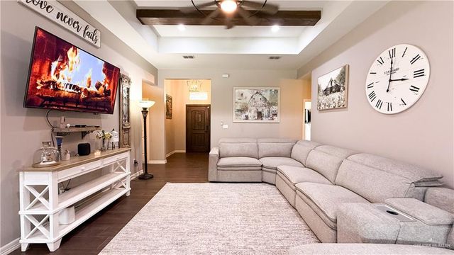 2421 Sandpiper Avenue, Mcallen, TX 78504