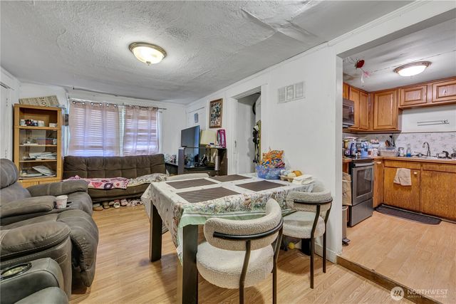 2820 29th Avenue S, Seattle, WA 98144