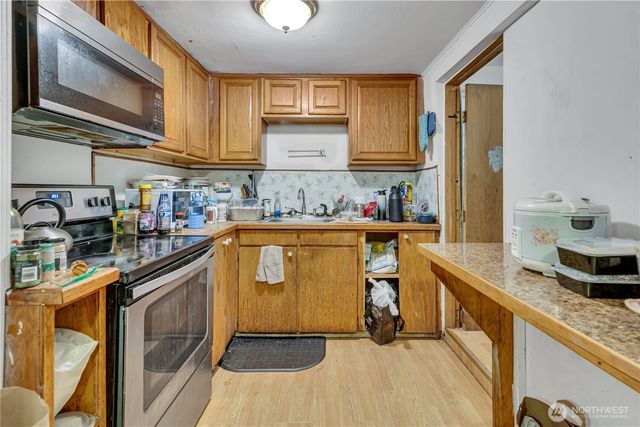 2820 29th Avenue S, Seattle, WA 98144