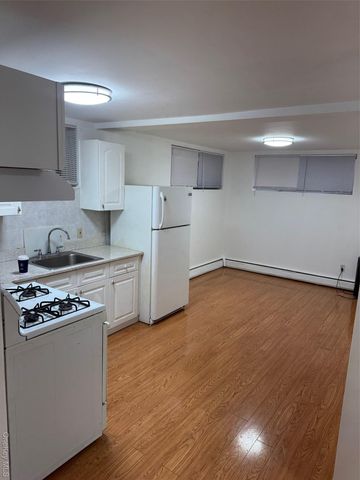 47-25 208 1F, Bayside, NY 11361