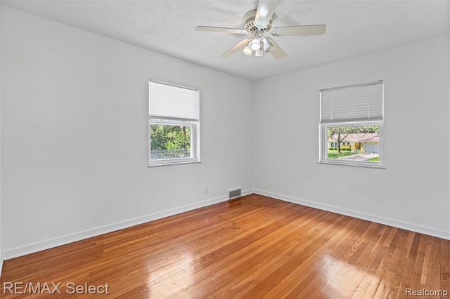 3441 Hawthorne Drive, Flint, MI 48503
