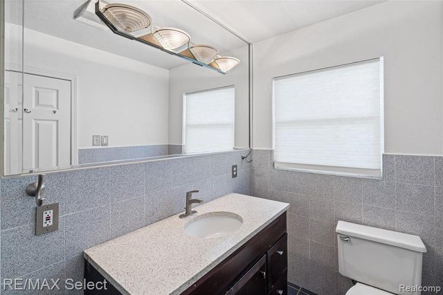 3441 Hawthorne Drive, Flint, MI 48503