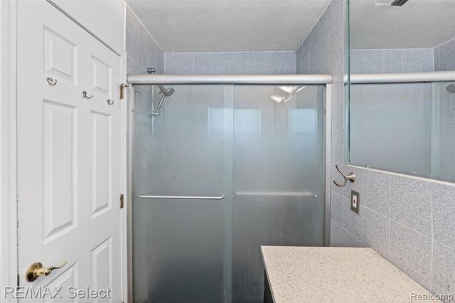 3441 Hawthorne Drive, Flint, MI 48503