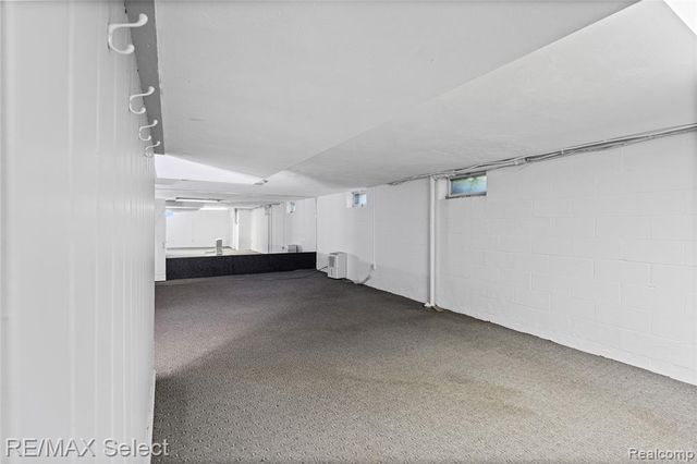 3441 Hawthorne Drive, Flint, MI 48503
