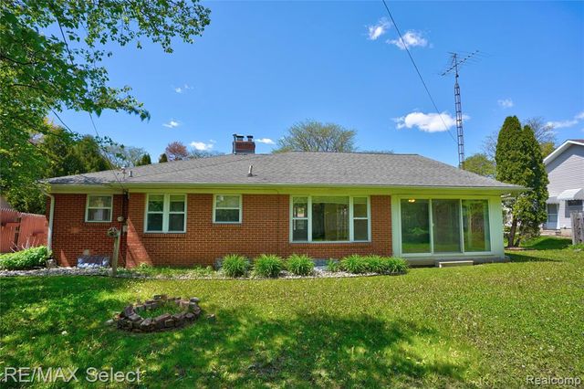 3441 Hawthorne Drive, Flint, MI 48503