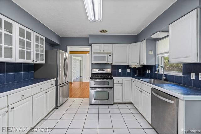 3441 Hawthorne Drive, Flint, MI 48503