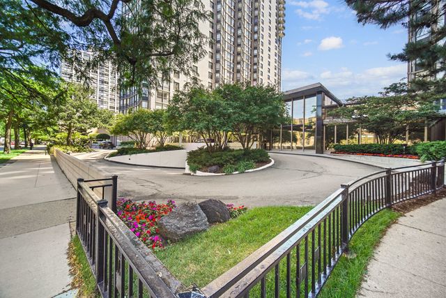 5701 N Sheridan Road 7A, Chicago, IL 60660