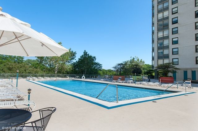 5701 N Sheridan Road 7A, Chicago, IL 60660