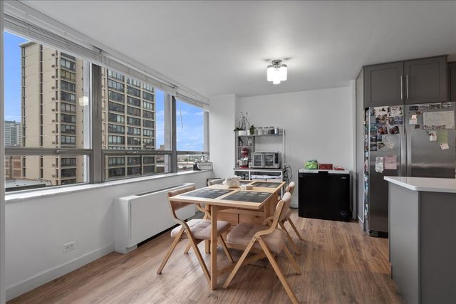 5701 N Sheridan Road 7A, Chicago, IL 60660