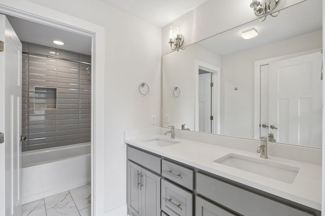 2610 Brittany Dr, Nashville, TN 37206