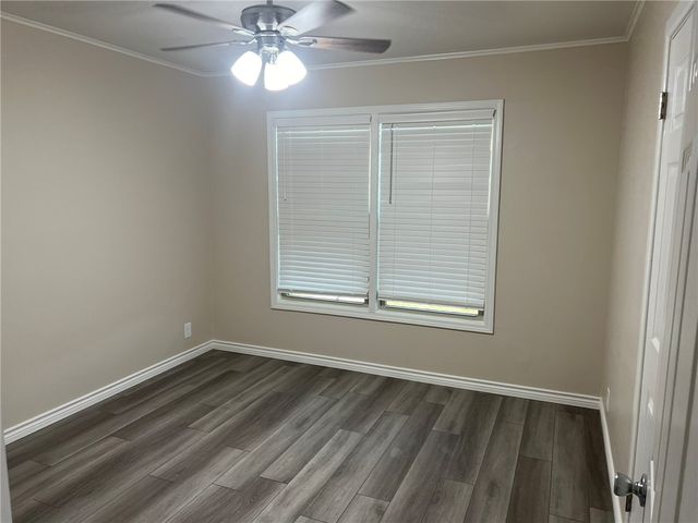 306 Circle Dr, Corpus Christi, TX 78412